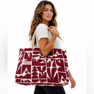 NWT VUORI Limited Edition Holiday 2025 Tote Strawberry Extra Large